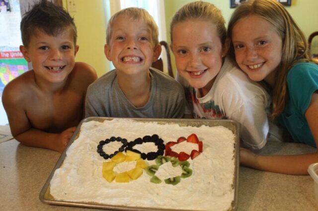 Olympic ring fruit pizza